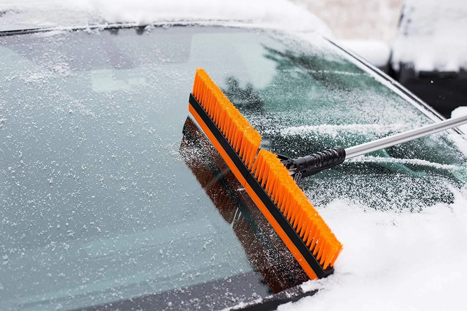 46 Extendable Snow Brush with Squeegee & Ice Scraper - Foam Grip - T-Shape Auto Snow Brush