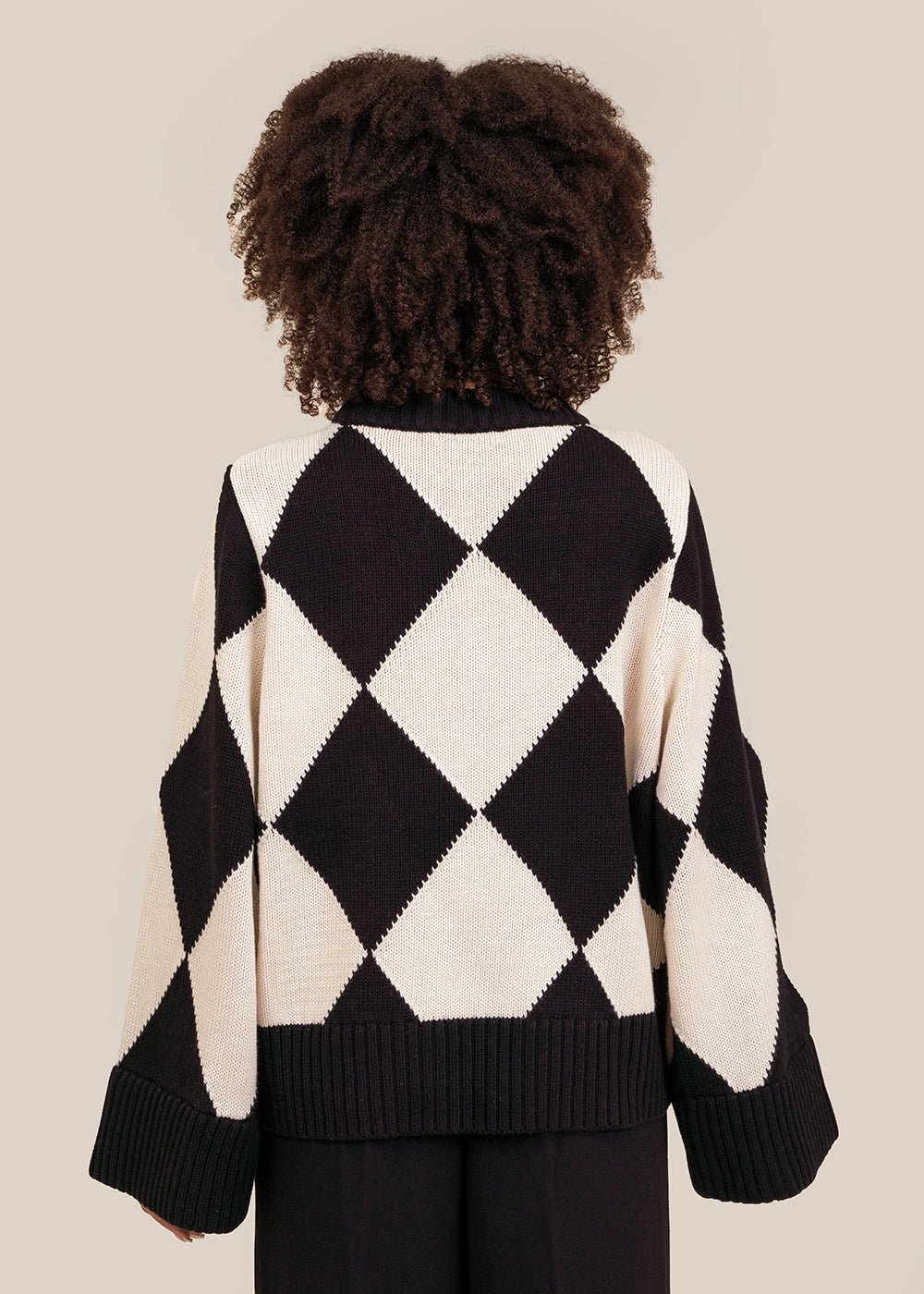 Black/White Aren Sweater