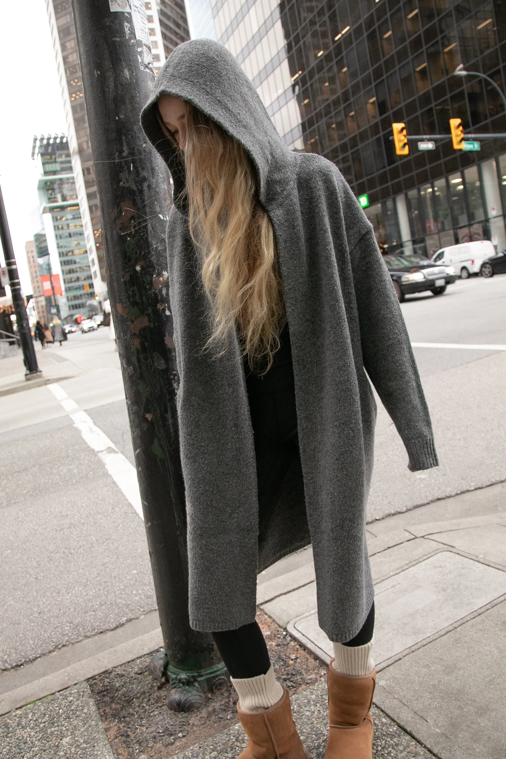 LONG CARDIGAN WITH HOODIE