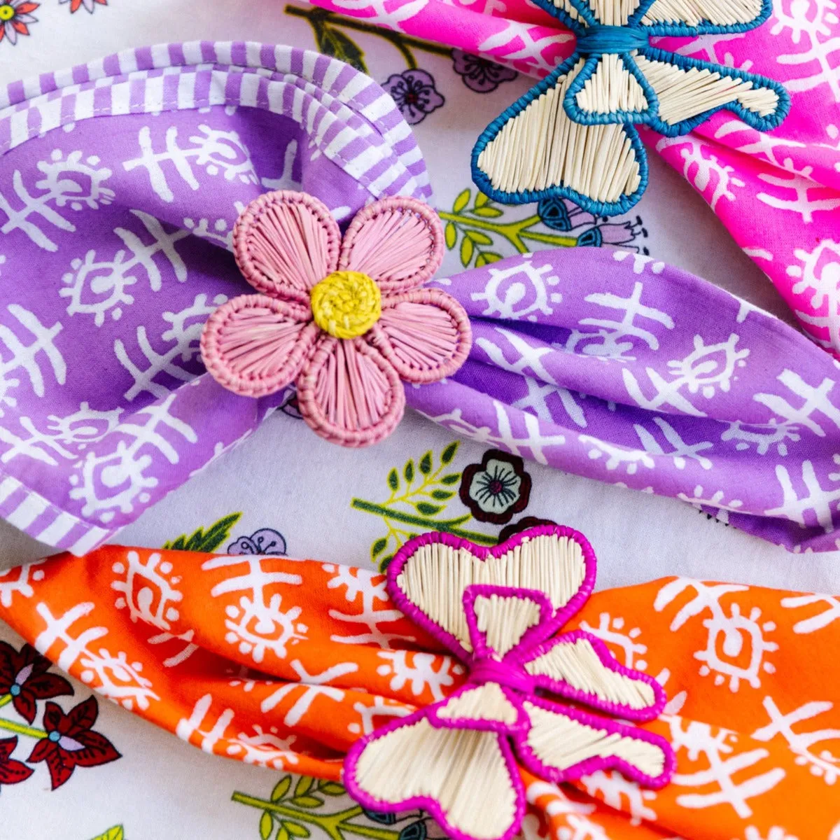 Raffia Napkin Ring - Pink Daisy