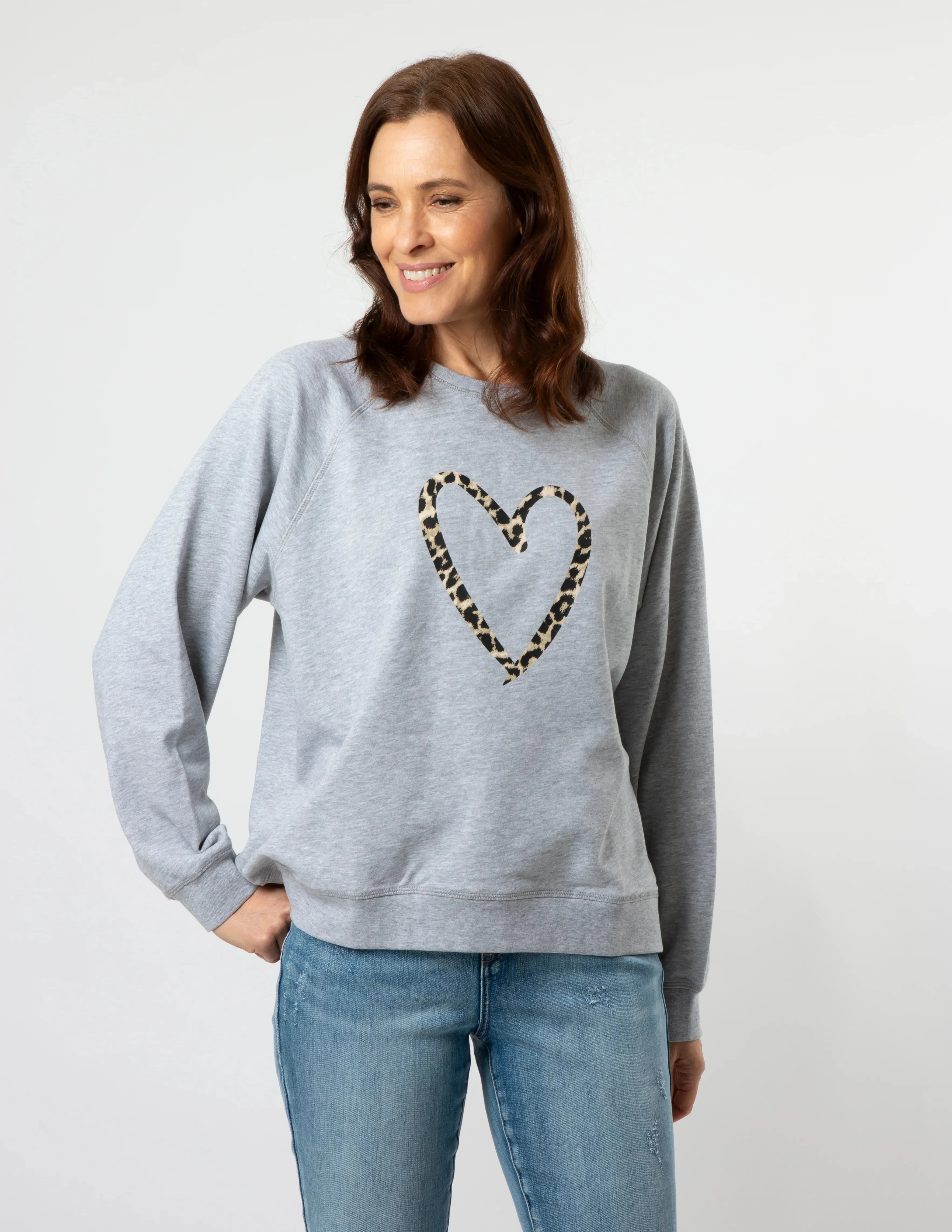 STELLA & GEMMA SWEATER EVERYDAY GREY LEOPARD HEART SGSW8199