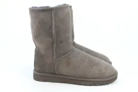 UGG Classic II Short Women's Chocolate Boots 6M(ZAP20153)