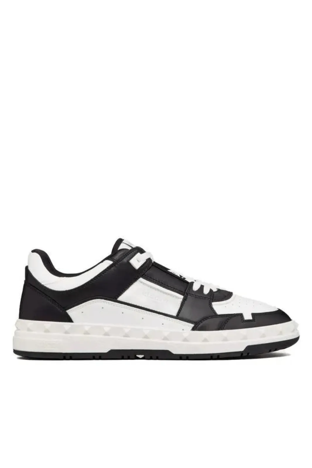 Valentino Garavani Two-tone leather Freedots sneakers Black White