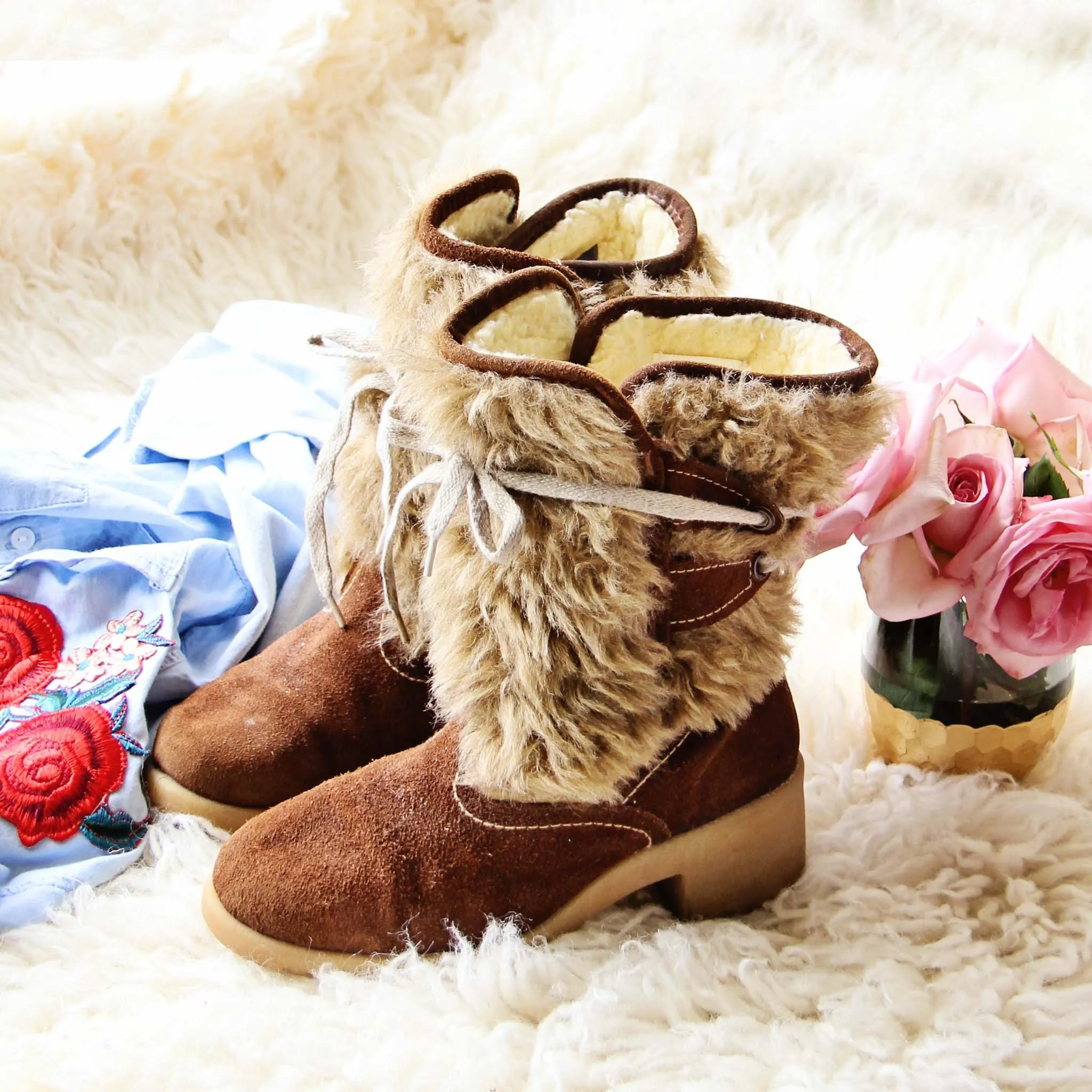 Vintage Snow Moccasins